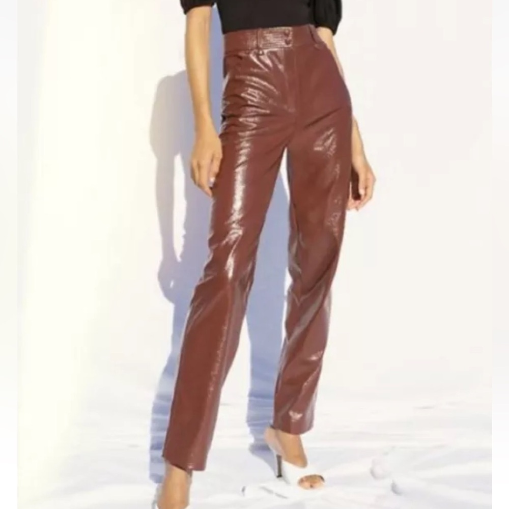 Aritzia Wilfred Glossy Faux Leather Funk Pant in Rustique